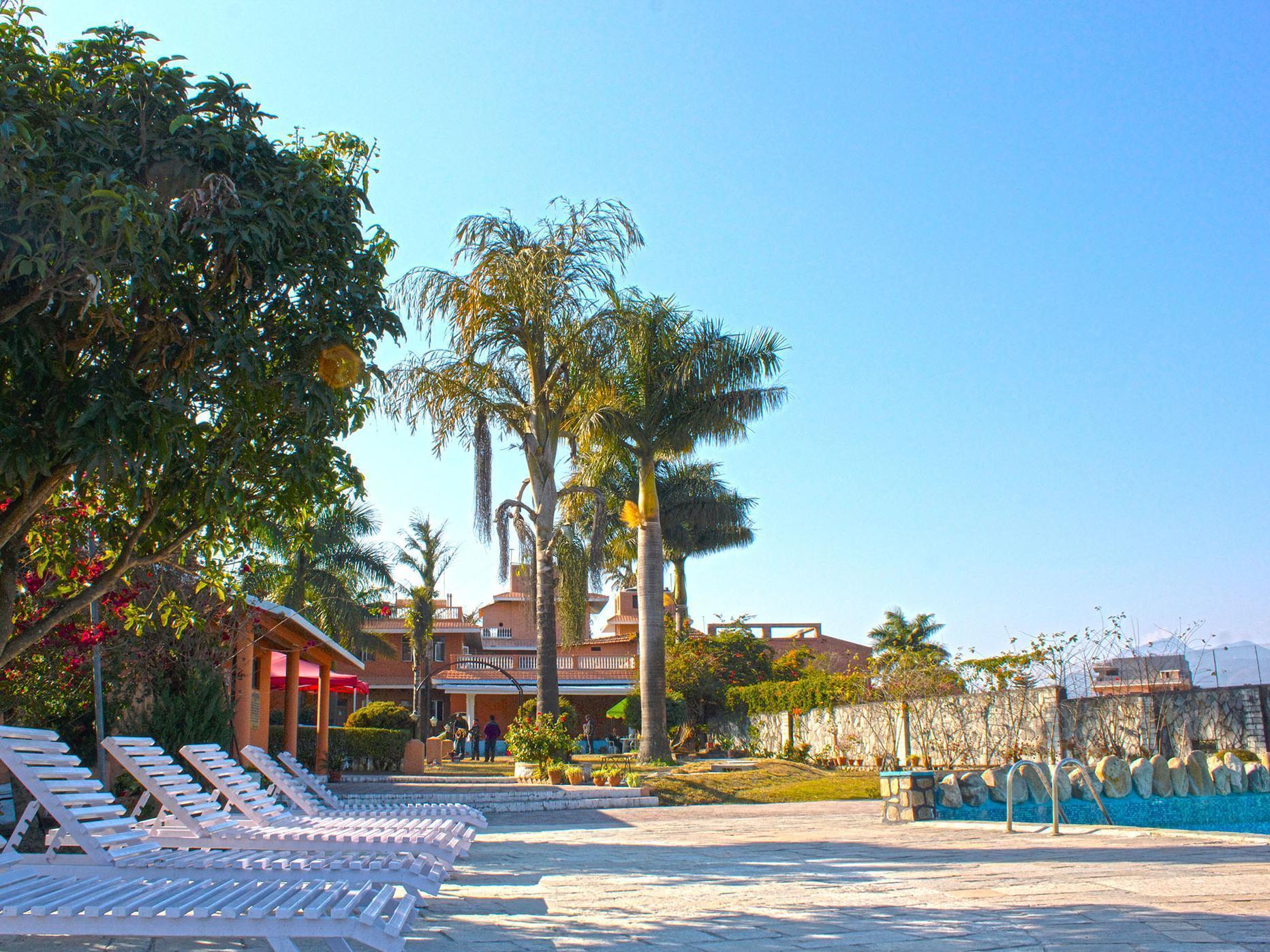 Royal Palm Resort Pokhara Exterior photo